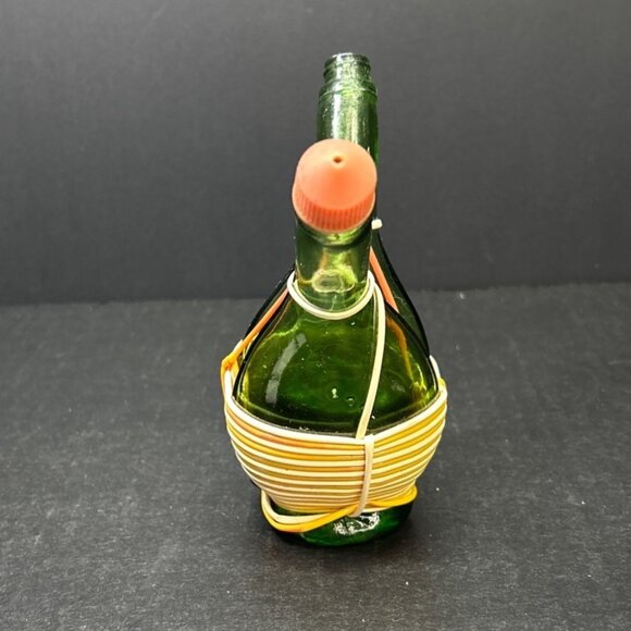 Vintage Conjoined Glass Oil and Vinegar Cruet Bottle Decanter Green 5.5'' Tall - Picture 2 of 8